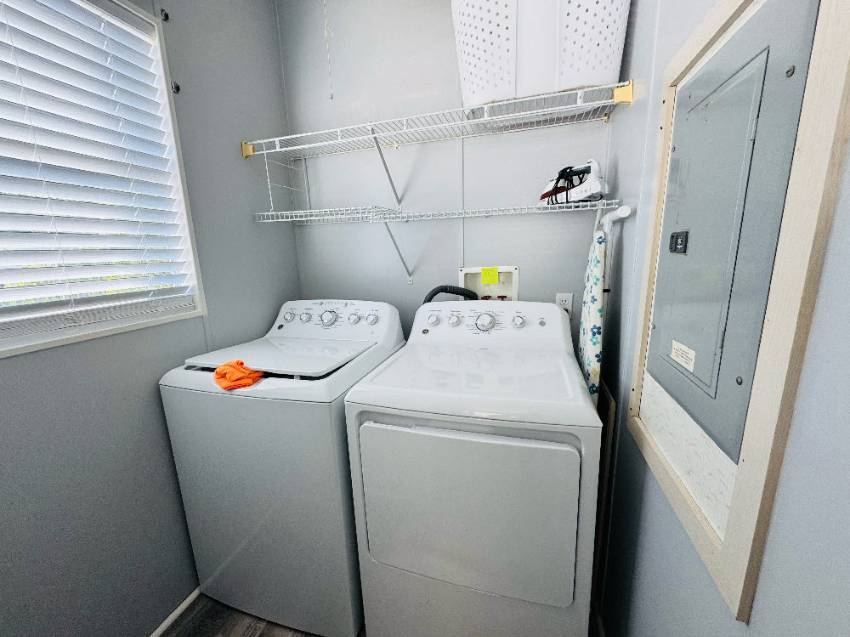 1408 Schalamar Creek Dr. a Lakeland, FL Mobile or Manufactured Home for Sale